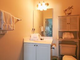 Ironwood #931 2 Bedroom Condo by RedAwning