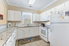 Arbor Trace #635 3 Bedroom Condo by RedAwning