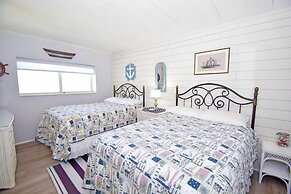 Harbour Island 303L 2 Bedroom Condo by RedAwning