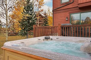 Highland Greens Spruce 3 Bedroom Townhouse by RedAwning