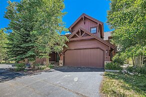 Highland Greens Spruce 3 Bedroom Townhouse by RedAwning