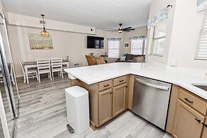 Sandpiper Cove 9107 3 Bedroom Condo by RedAwning