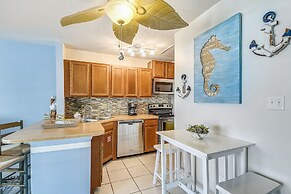 Sandpiper Cove 8229 Studio Bedroom Condo by RedAwning