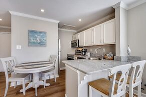 Sandpiper Cove 8208 Studio Bedroom Condo by RedAwning