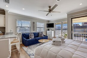 Sandpiper Cove 8208 Studio Bedroom Condo by RedAwning