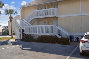 Sandpiper Cove 8208 Studio Bedroom Condo by RedAwning