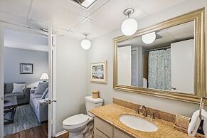 SPC 1034 is a Pet Friendly 1 BR with Free Beach Service for 2! by RedA