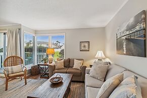 SPC 1034 is a Pet Friendly 1 BR with Free Beach Service for 2! by RedA