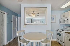 Sandpiper Cove 8112 Studio Bedroom Condo by RedAwning