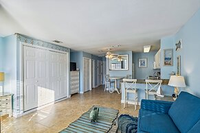 Sandpiper Cove 8112 Studio Bedroom Condo by RedAwning