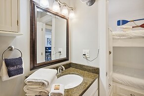 Sandpiper Cove 1125 1 Bedroom Condo by RedAwning