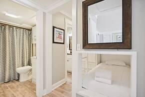 Sandpiper Cove 1125 1 Bedroom Condo by RedAwning