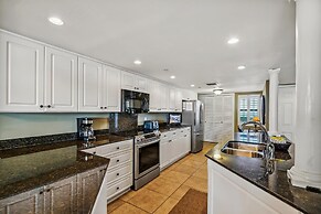Inlet Reef 312 2 Bedroom Condo by RedAwning