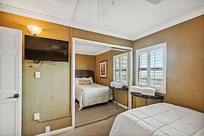 Inlet Reef 312 2 Bedroom Condo by RedAwning