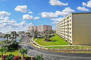 Inlet Reef 312 2 Bedroom Condo by RedAwning