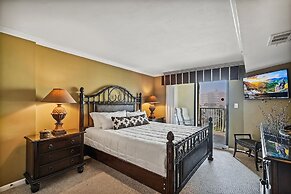 Inlet Reef 312 2 Bedroom Condo by RedAwning