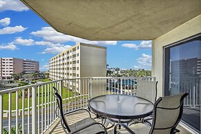 Inlet Reef 312 2 Bedroom Condo by RedAwning