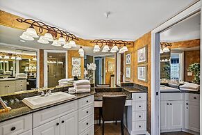 Inlet Reef 312 2 Bedroom Condo by RedAwning