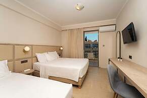 Karras Grande Resort