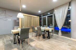 Karras Grande Resort