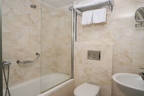 Karras Grande Resort