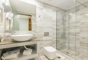 Karras Grande Resort