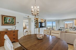 Inlet Reef 411 2 Bedroom Condo by RedAwning