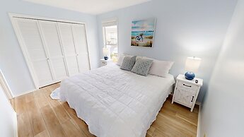 Sandpiper Cove 2042 1 Bedroom Condo by RedAwning