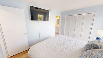 Sandpiper Cove 2042 1 Bedroom Condo by RedAwning