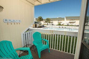 Sandpiper Cove 8113 Studio Bedroom Condo by RedAwning