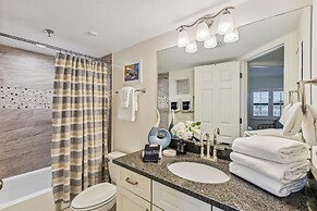 Inlet Reef 216 2 Bedroom Condo by RedAwning
