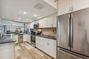 Inlet Reef 216 2 Bedroom Condo by RedAwning