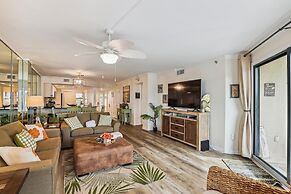 Inlet Reef 216 2 Bedroom Condo by RedAwning