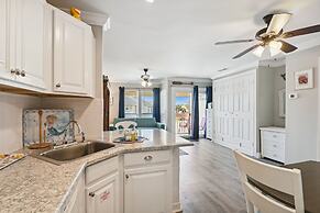 Sandpiper Cove 8245 Studio Bedroom Condo by RedAwning