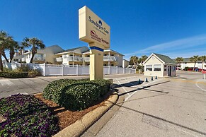Sandpiper Cove 8245 Studio Bedroom Condo by RedAwning