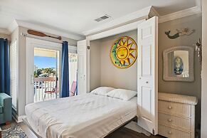 Sandpiper Cove 8245 Studio Bedroom Condo by RedAwning