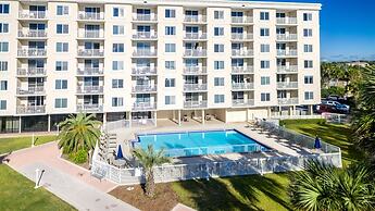 Destin On The Gulf 406 2 Bedroom Condo by RedAwning