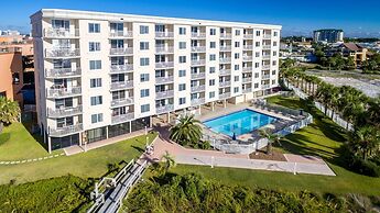 Destin On The Gulf 406 2 Bedroom Condo by RedAwning