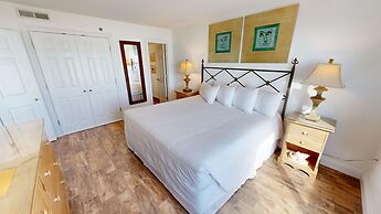 Destin On The Gulf 406 2 Bedroom Condo by RedAwning
