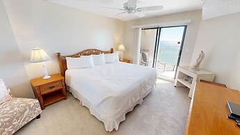 Inlet Reef 603 2 Bedroom Condo by RedAwning