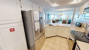 Inlet Reef 603 2 Bedroom Condo by RedAwning