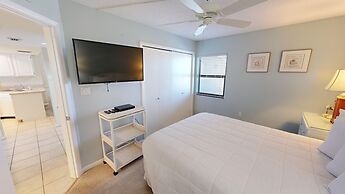 Inlet Reef 603 2 Bedroom Condo by RedAwning