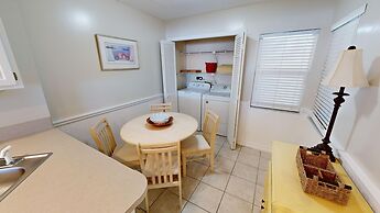 Inlet Reef 603 2 Bedroom Condo by RedAwning