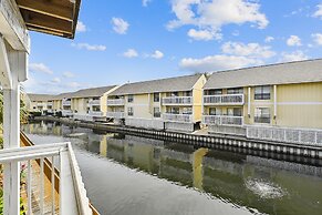 Sandpiper Cove 1053 1 Bedroom Condo by RedAwning