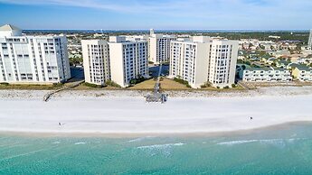 Shoreline Towers 1052 2 Bedroom Condo by RedAwning