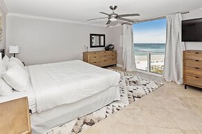 Shoreline Towers 1052 2 Bedroom Condo by RedAwning