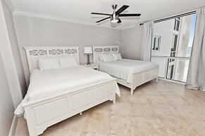 Shoreline Towers 1052 2 Bedroom Condo by RedAwning