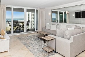 Shoreline Towers 1052 2 Bedroom Condo by RedAwning