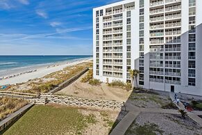 Shoreline Towers 1052 2 Bedroom Condo by RedAwning