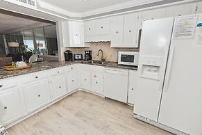 Shoreline Towers 1084 2 Bedroom Condo by RedAwning